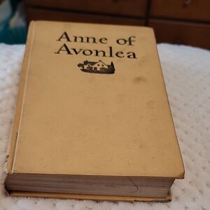 Anne of Avonlea by L. M. Montgomery 1949 - Ryerson, Hardcover Edition.